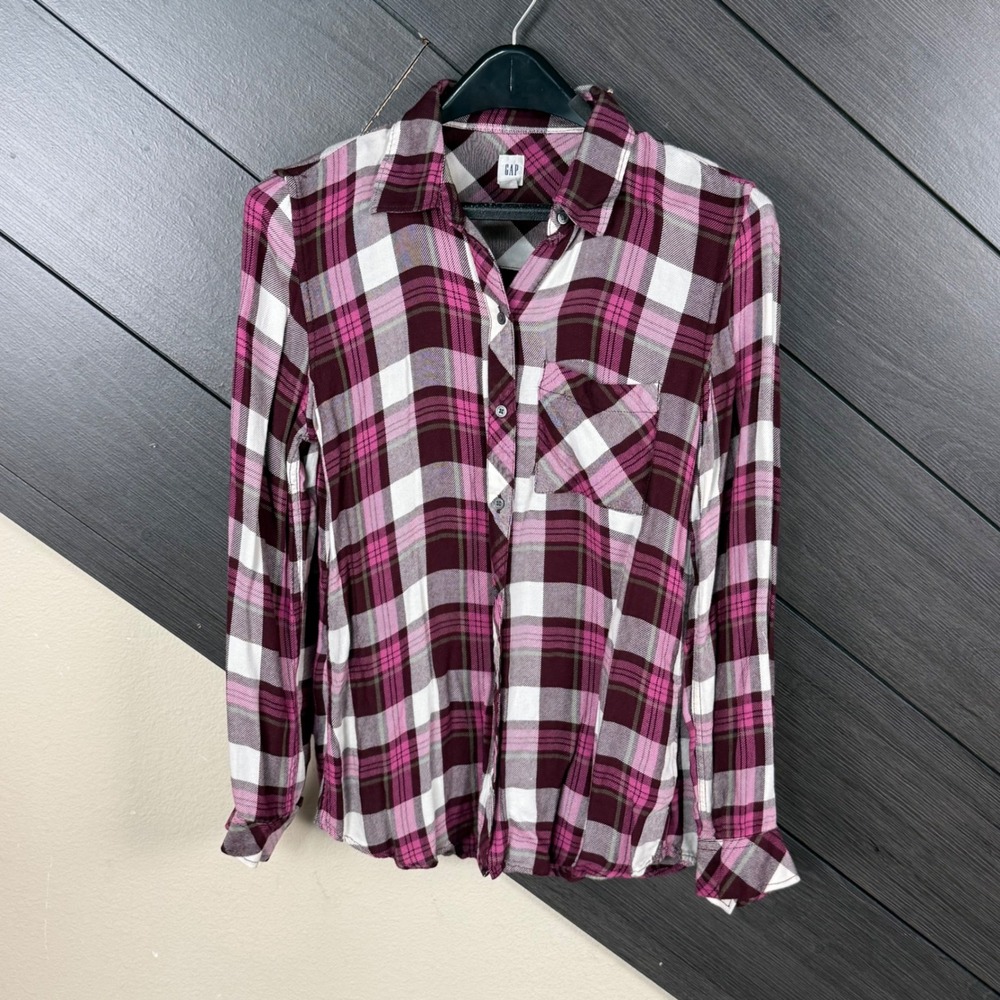Gap Women's Small Burgundy Pink Plaid Button Up Rayon Flannel Shirt Fall Grunge